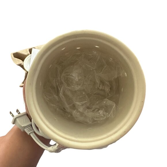 Scentsy Etched Core Premium Wax Warmer for Home Fragrance Cream Ceramic Design - Picture 6 of 9